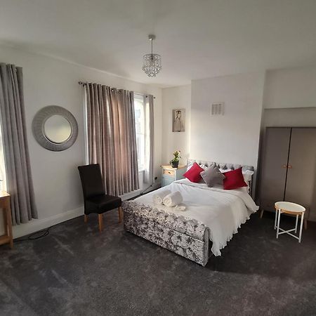 3-Bed House In London Self-Contained In Ladywell Londres Exterior foto
